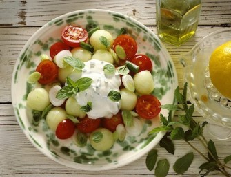 Salade de melon et de tomates au chèvre frais