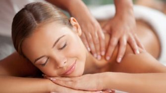 Pour un week end au septième ciel… Le massage ayurvédique !
