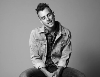 Asaf Avidan sort son nouvel album, Gold Shadow