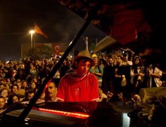 Davide Martello transmet la paix