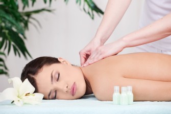 Pour un week end au septième ciel… Le massage ayurvédique !