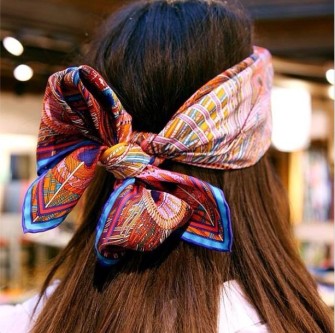 Le foulard : L’accessoire tendance pour cheveux