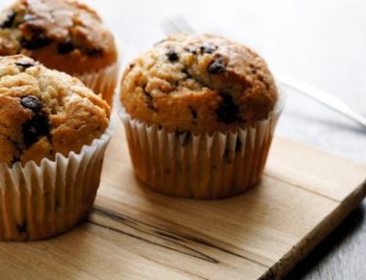La bonne cuisine d&rsquo;Evy avec les muffins à la banane et aux pépites de chocolat