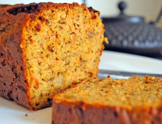 Un cake carotte, noisettes et gingembre