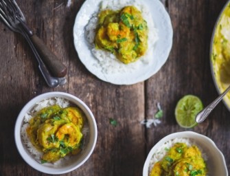 Crevettes au curry vert et au lait de coco