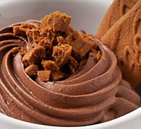 Mousse au chocolat et chantilly de spéculos