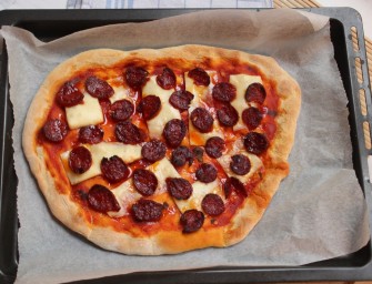 Pizza au chorizo