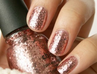 Enlever son vernis pailleté