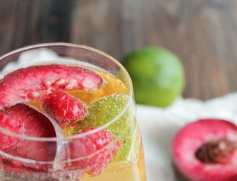 Virgin sangria à la pêche et aux framboises : Un cocktail sans alcool