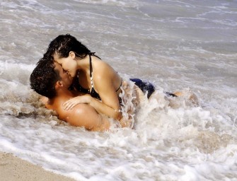 L&rsquo;amour sur les plages les plus romantiques du monde