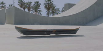 Lexus sort son Hoverboard