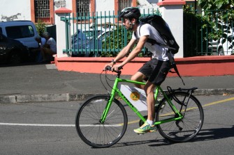 A Tahiti, la livraison à vélo prend de la vitesse !