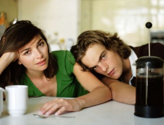 Les conseils pour masquer sa gueule de bois à son boulot