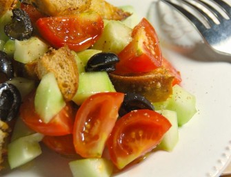 La panzanella concombre tomate
