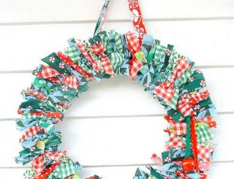 Comment fabriquer une couronne de Noël féérique avec du tissus ?
