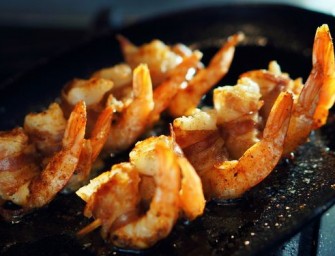 Brochettes de crevettes aux épices