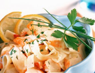 Salade de tagliatelles et surimi