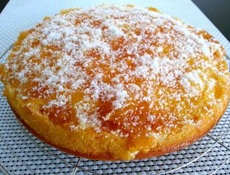 Gâteau moelleux à l&rsquo;ananas et au coco