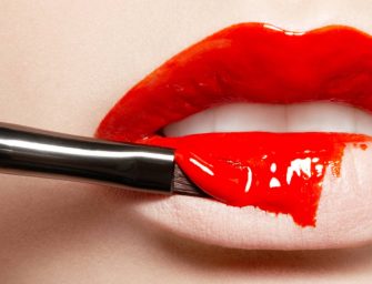 Comment fabrique-t-on le rouge à lèvres ?
