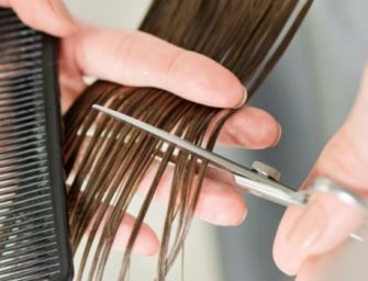Les astuces pour se couper les cheveux soi-même