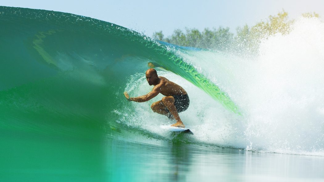 Kelly Slater vous invite à surfer sa vague parfaite !