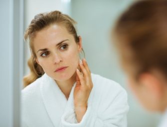 Comment appliquer nos soins du visage et notre maquillage dans le bon ordre ?