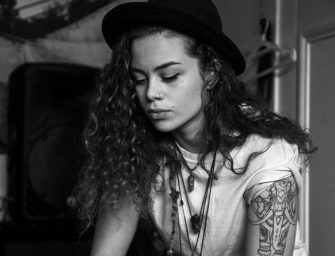 Tash Sultana déchaîne le groove de la Jungle