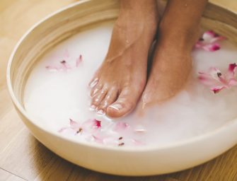 Détoxifiez votre corps et éliminez les toxines à travers vos pieds