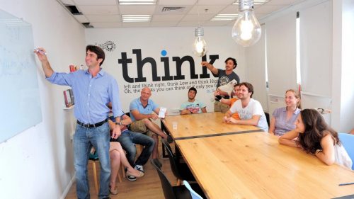 Entrepreneurs-brainstorming-in-The-Library-a-municipal-coworking-space.-Photo-courtesy-of-the-Tel-Aviv-municipality-2-1168x657