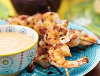 Crevettes grillées et sauce aux noix de cajou