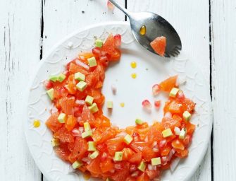 Tartare de saumon à l&rsquo;avocat, pamplemousse et citron vert