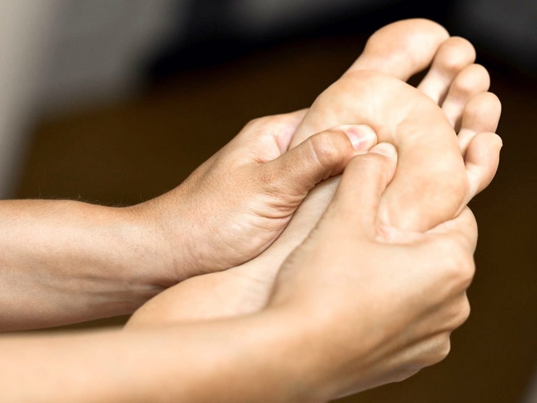retablir-lequilibre-corps-grace-massage-pieds
