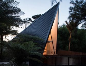 La maison dans les arbres sur l’île de Waiheke, en Nouvelle-Zélande