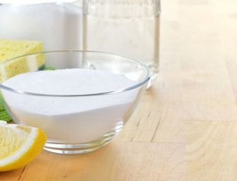 Bicarbonate de soude : 5 astuces beauté incontournables