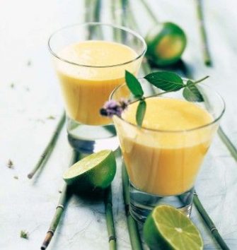 Cocktail mangue, coco et citron vert