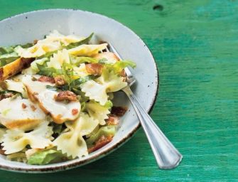 Salade de pâtes au poulet façon césar