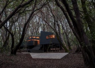 Une maison de vacances dans les bois, située au nord de la Californie