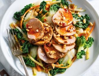 Salade de bok choy et de filet de porc, vinaigrette teriyaki