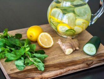 L’eau au citron, au gingembre et au concombre