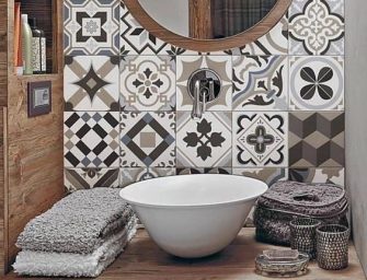 Des mosaïques dans la salle de bain, chicissime !