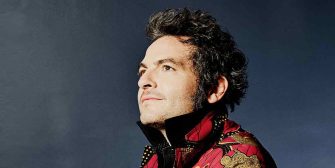 Matthieu Chedid alias -M- réalise un vieux rêve avec son album malien « Lamomali »