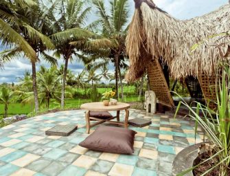Un chalet écologique en bambou, situé au milieu des rizières de Ubud