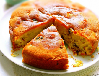 Gâteau rhum-raisins très moelleux