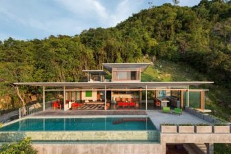 Une magnifique villa posée sur les hauteurs de l’île de Koh Samui, en Thaïlande