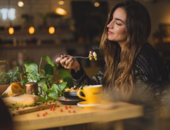 Que faire avant, pendant et après les repas de fêtes pour améliorer la digestion ?
