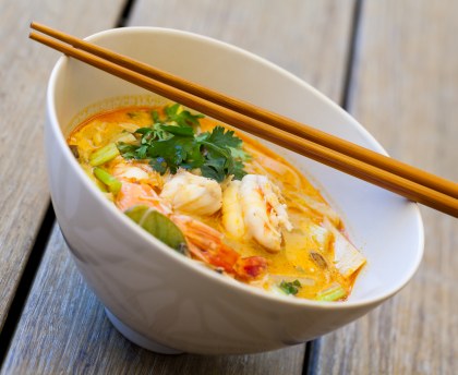 soupe thai aux crevettes et lait de coco