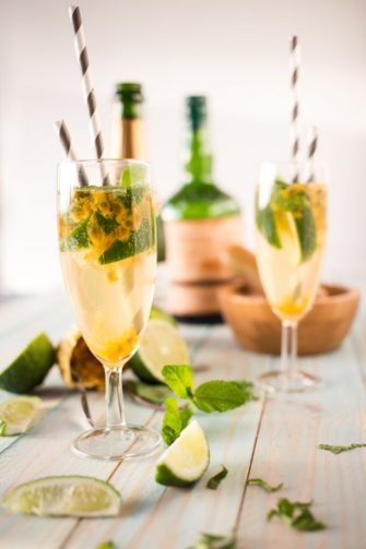 Mojito royal au champagne & fruit de la passion