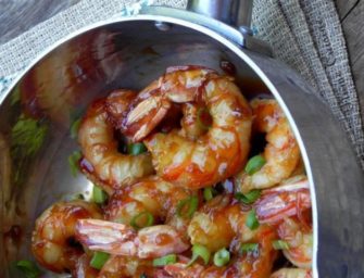 Crevettes sautées au miel et à l’ail