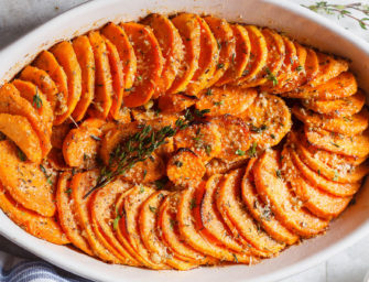 Les patates  douces rôties au parmesan et à l&rsquo;ail