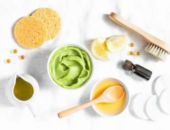 Les bénéfices d&rsquo;un masque à l&rsquo;avocat fait maison !